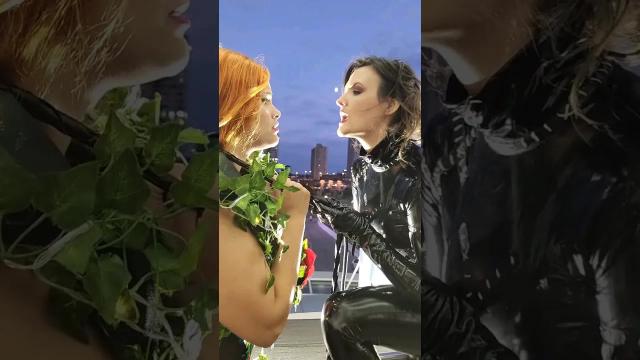 Title card image for video titled Oh damn... @samanthapilcher2928 😳 #fanexpo #catwoman #poisonivy #batman #fanexpocanada